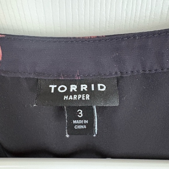 Torrid Harper Floral Chiffon Blouse | Size 3 (3X) | Flowy Short Sleeve - Picture 4 of 4